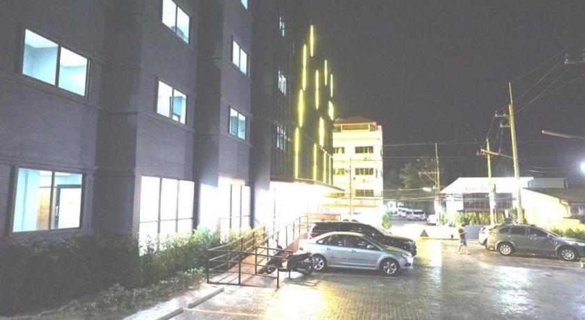 Prinn Hotel Rayong Exterior photo